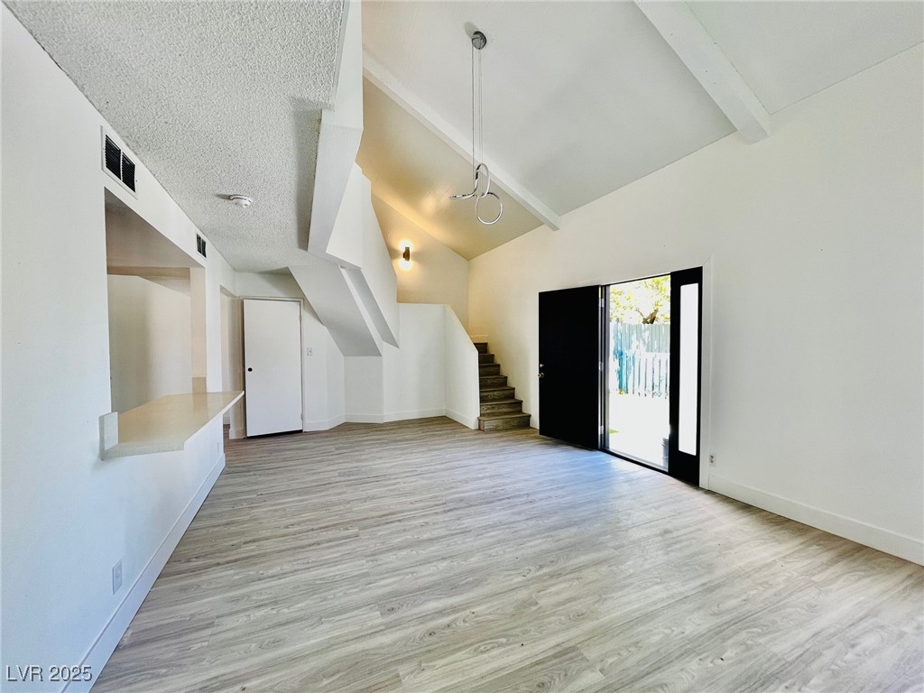 4281 White Sands Avenue — photo