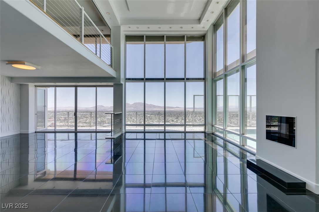 3111 Bel Air Drive 28D — photo