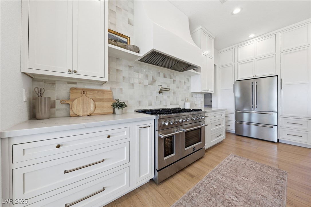 1221 Marion Miller — photo