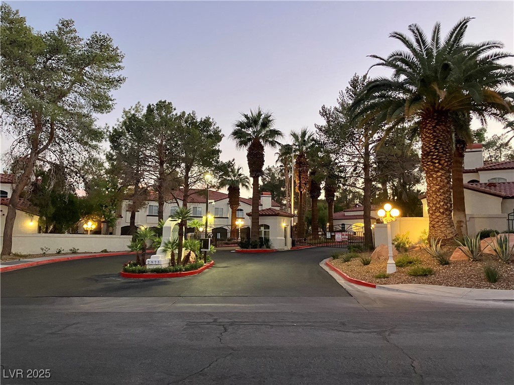2975 Bluegrass Lane 521 — photo