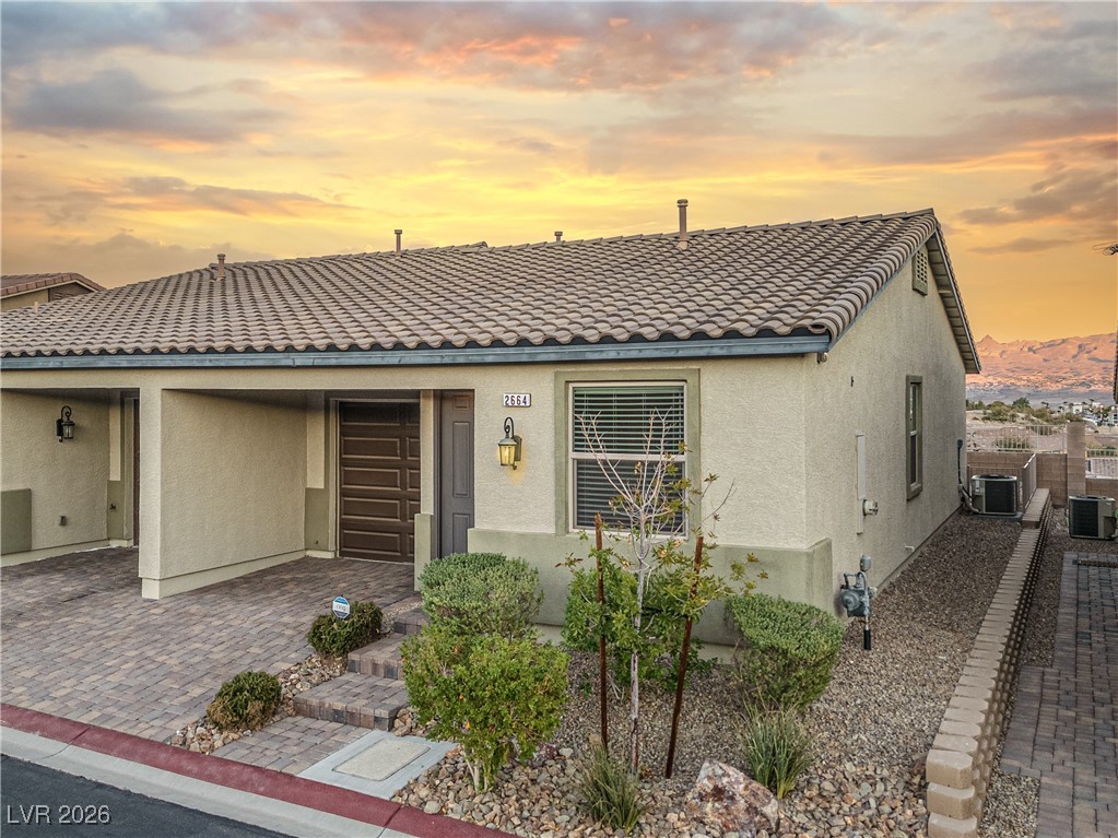 2664 Chinaberry Hill Street — photo