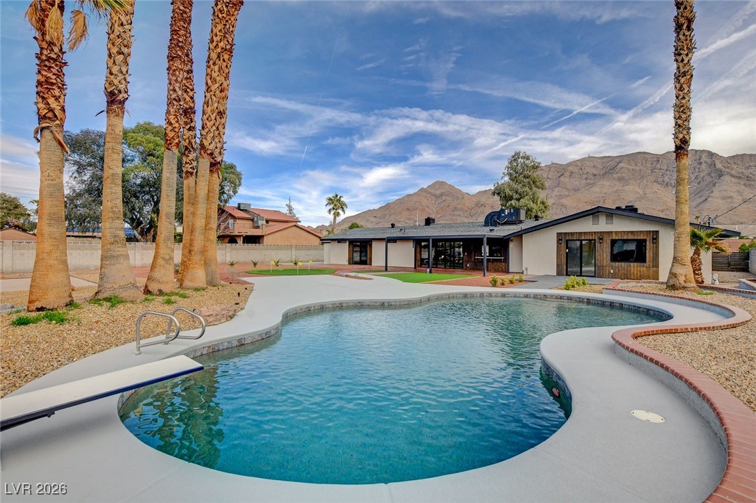 723 Spanish Drive — photo
