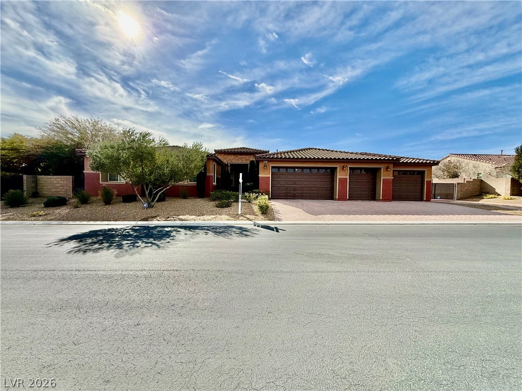 8455 Creekstone Court — photo