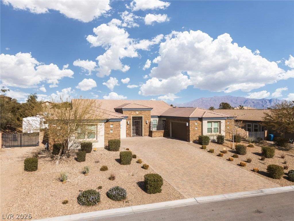10320 Mystic Ledge Court — photo
