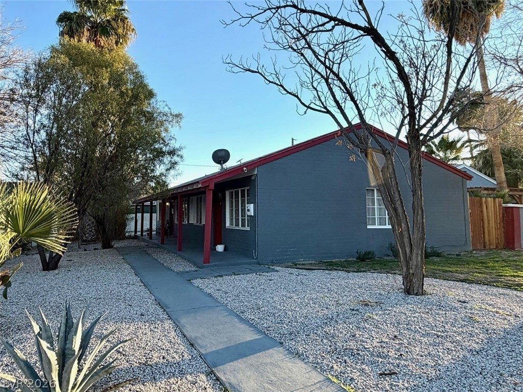 1622 Thelma Lane — photo