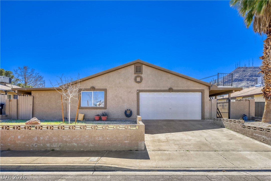 325 West Rochell Drive — photo