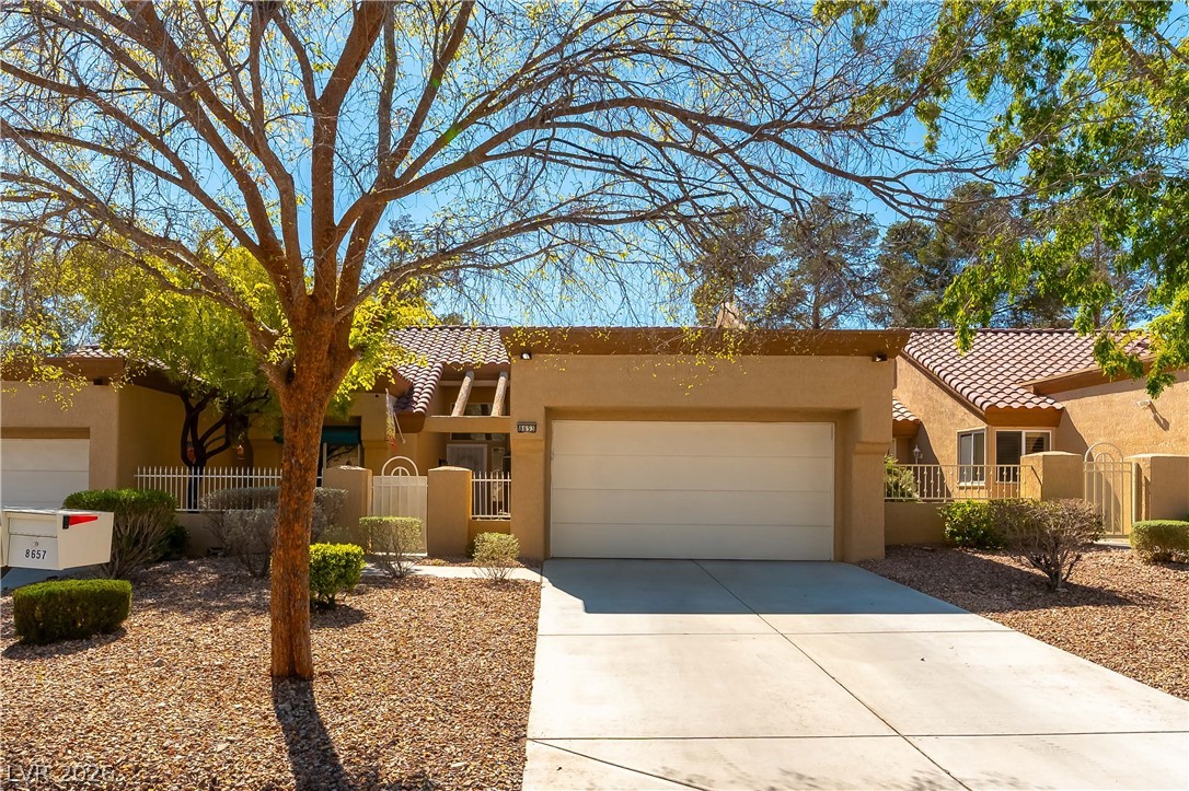 8653 Prairie Hill Drive — photo