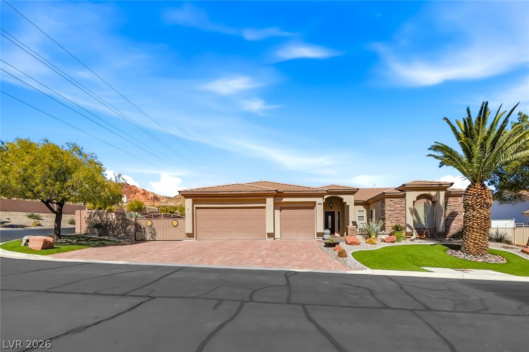 692 Magic Cove Court — photo