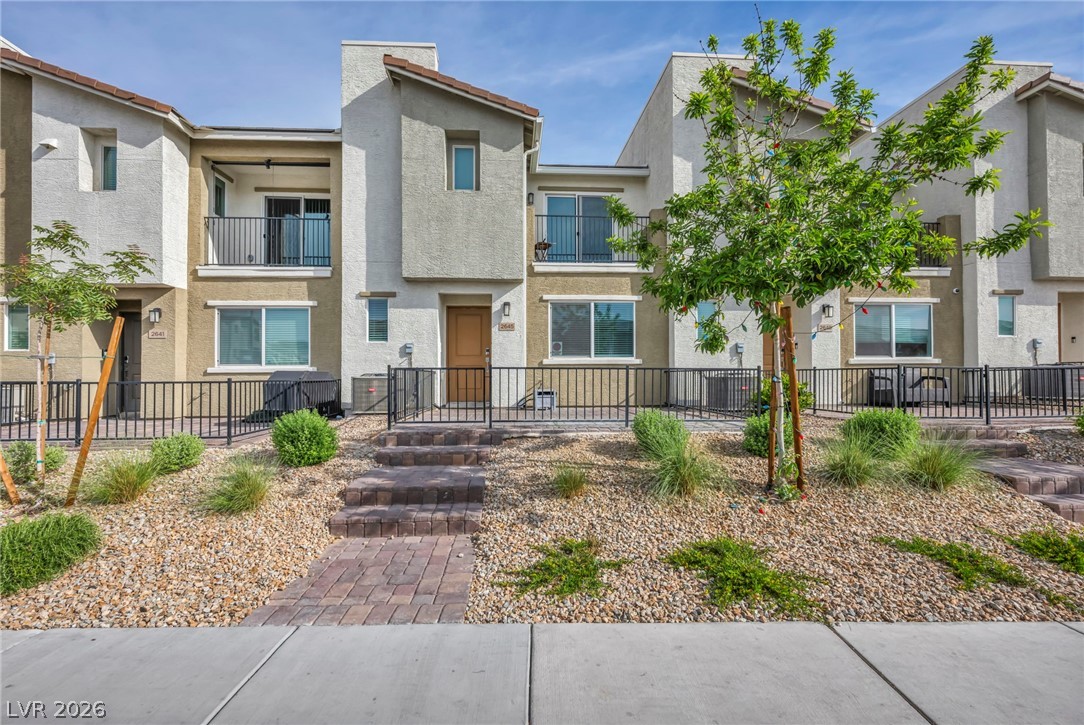 2645 Wimbledon White Court — photo
