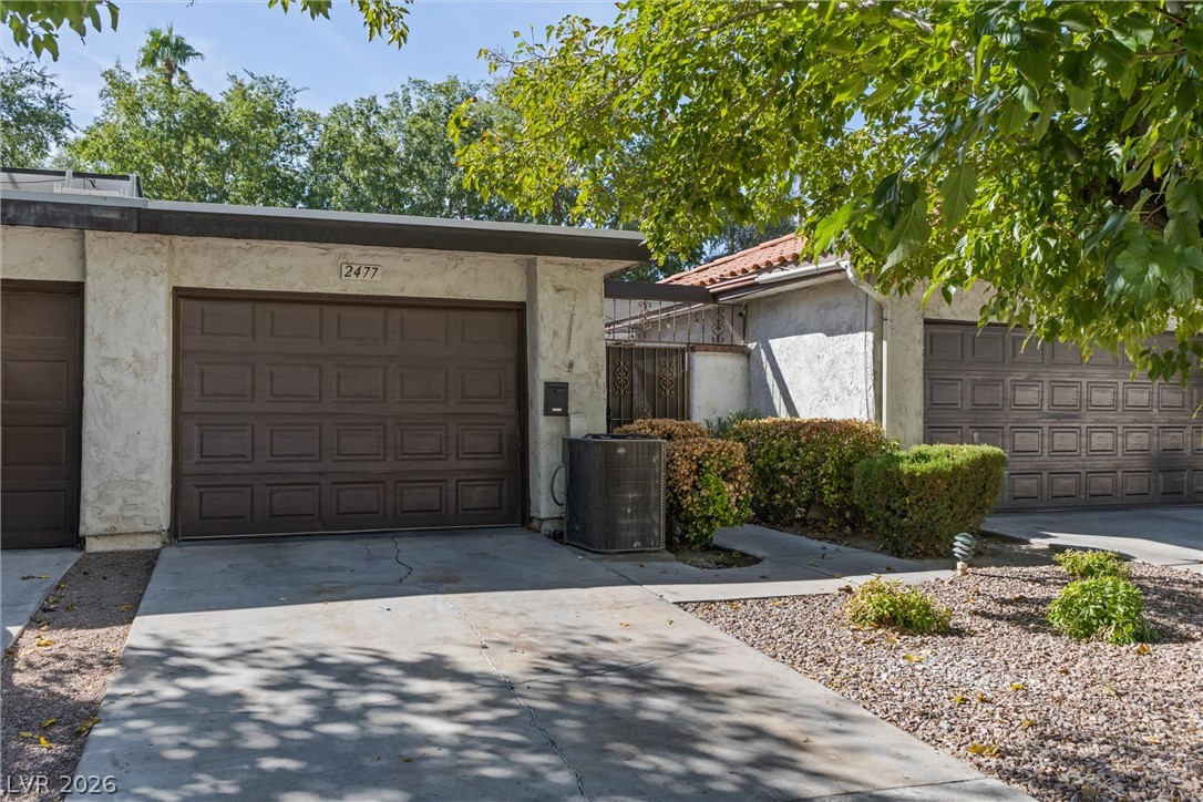 2477 Vallarta Circle — photo