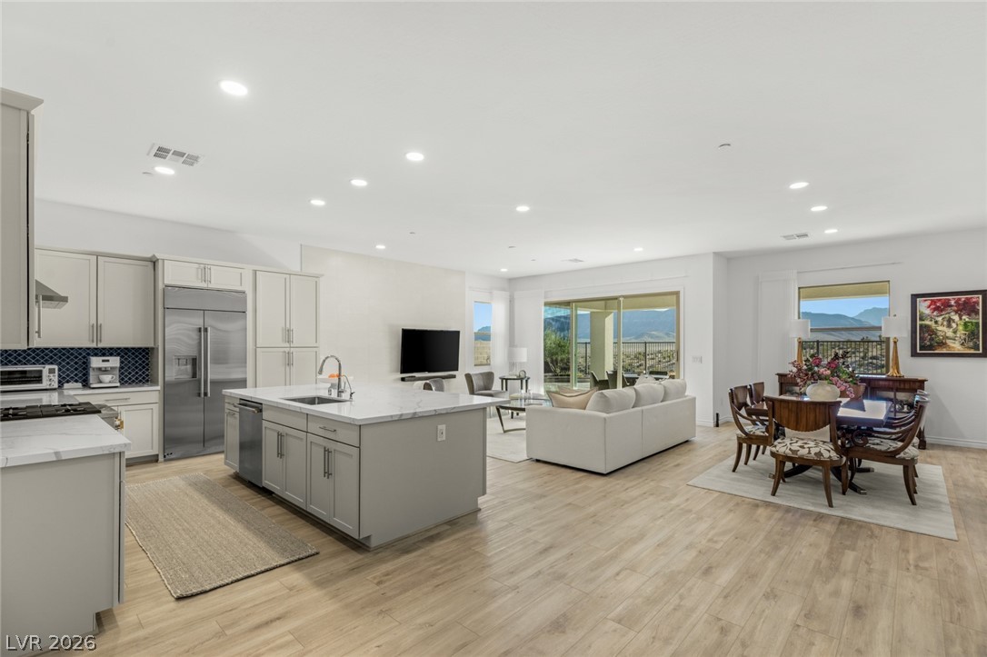 12596 Heritage Heights Drive — photo