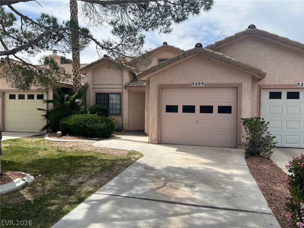 5205 Orchard Hills Avenue — photo