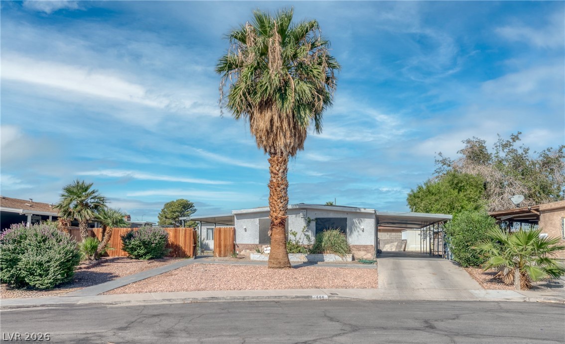 111 Sir Arthur Drive — photo