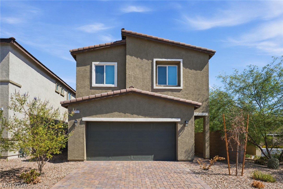 4706 Turquoise Cliffs Avenue — photo