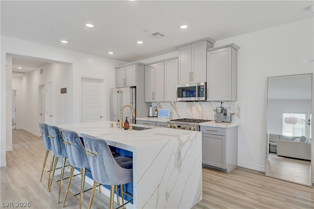 600 North Carriage Hill Drive 2084 — photo