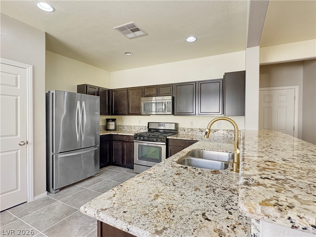 976 Aspen Cliff Drive — photo