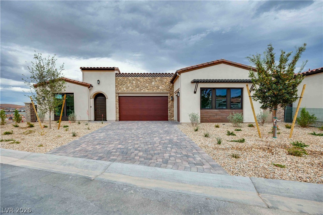 58 Bellissima Lago Court — photo