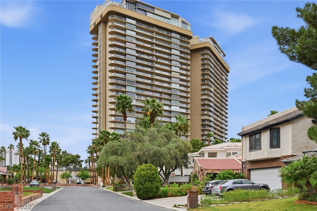 3111 Bel Air Drive 25H — photo