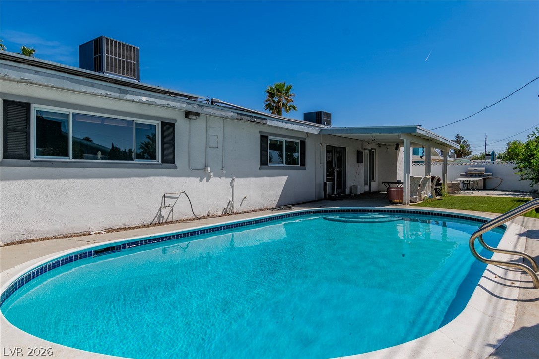 1679 Raindance Way — photo