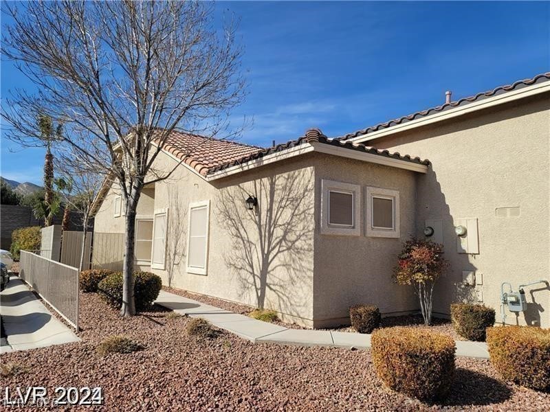 3401 Conan Street 103 — photo