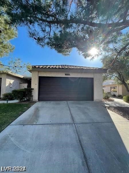 2459 Domingo Street — photo