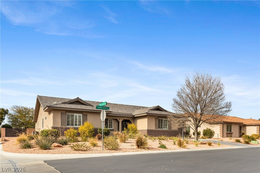 8089 Soledad Canyon Street — photo