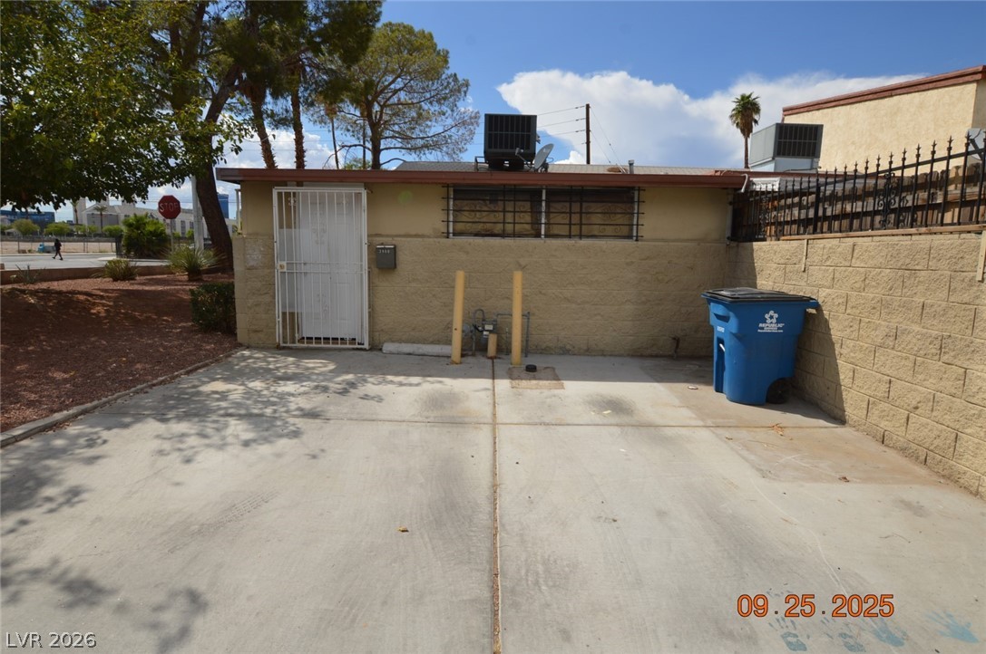 3980 Palos Verdes Street — photo