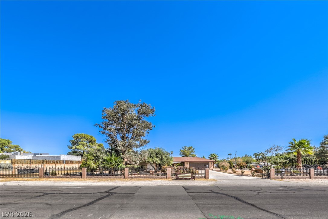 2880 Red Rock Street — photo