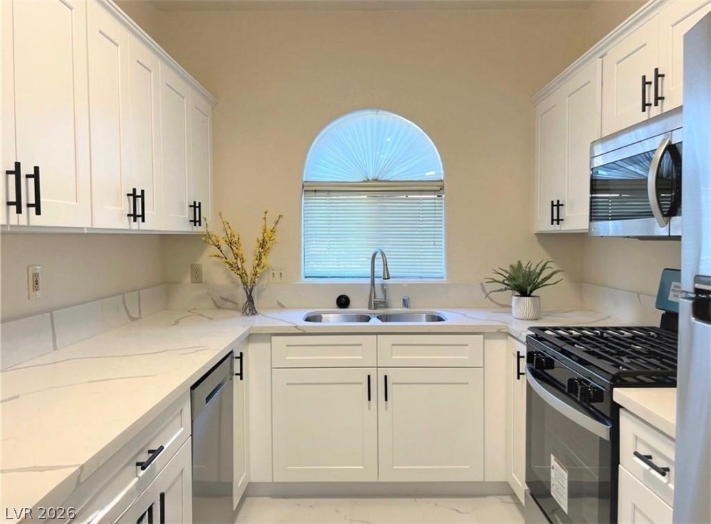 1407 Santa Margarita Street D — photo