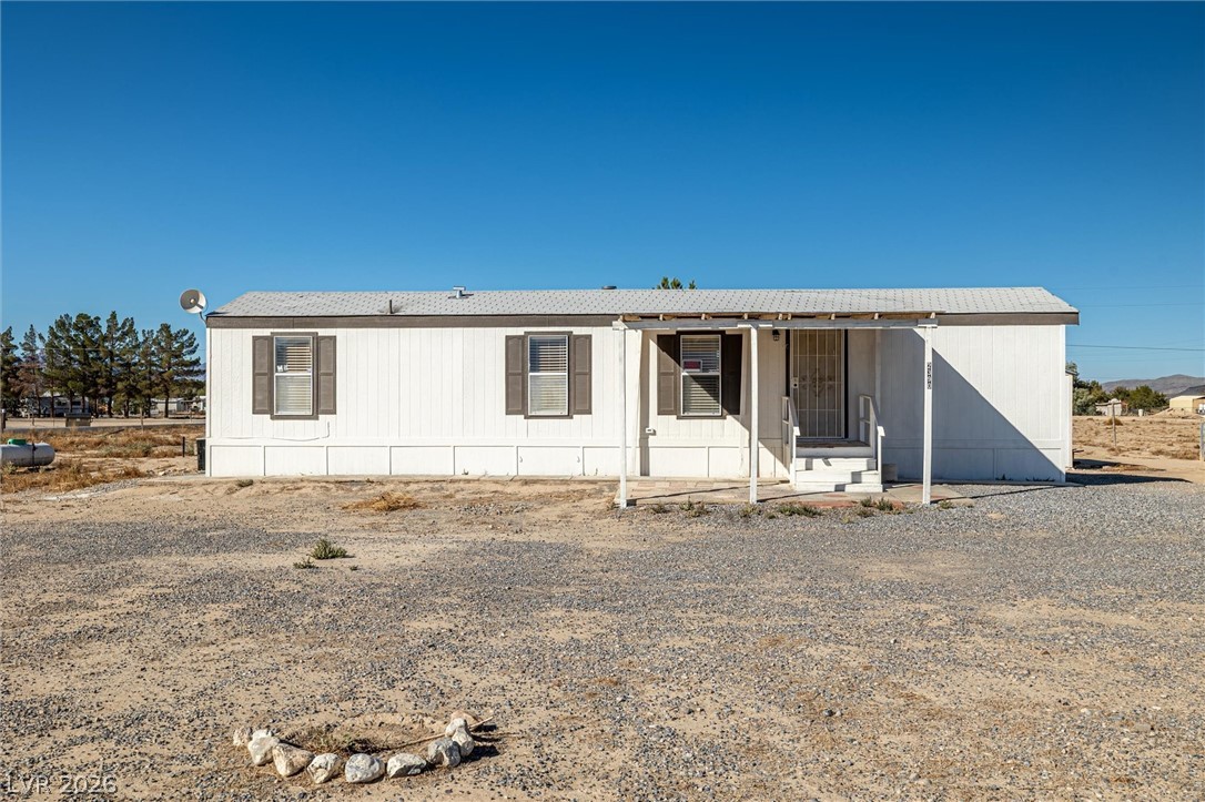 2390 North Lola Lane — photo