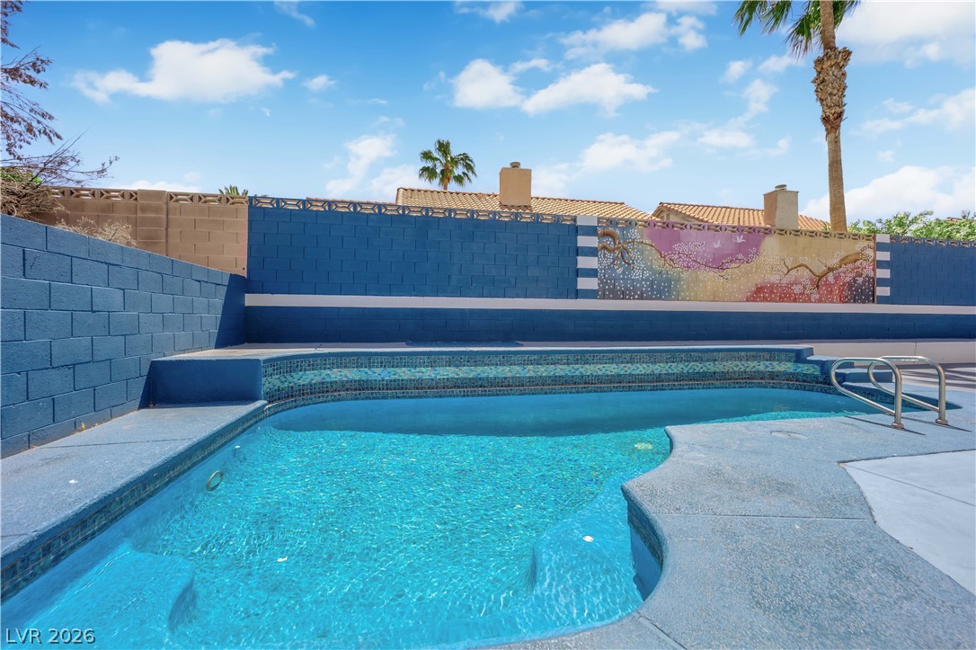 1585 Darryl Avenue — photo