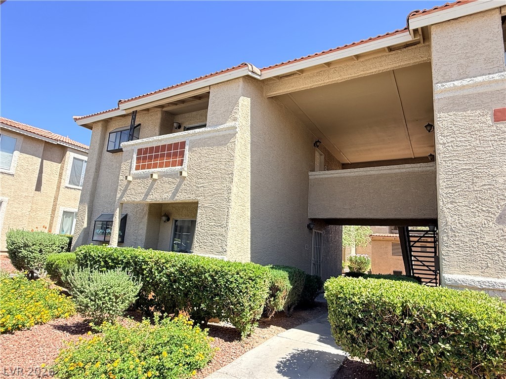 7200 Pirates Cove Road 2033 — photo