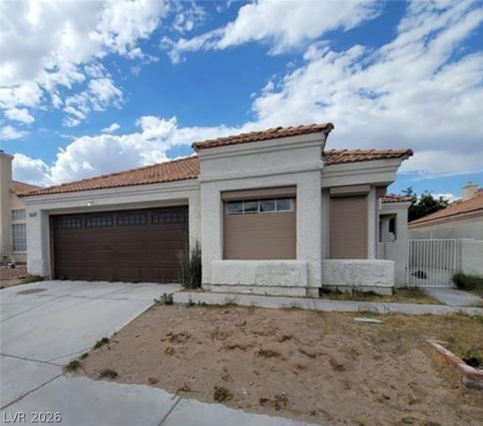 9820 Cross Creek Way — photo