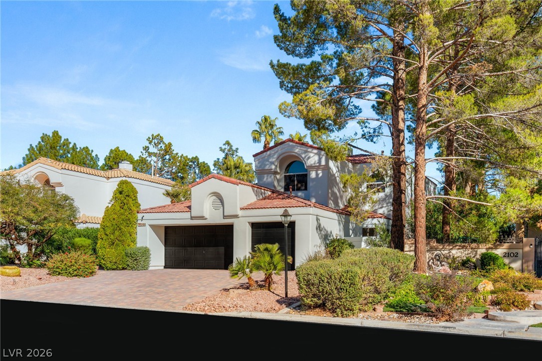 2104 Inverness Drive — photo
