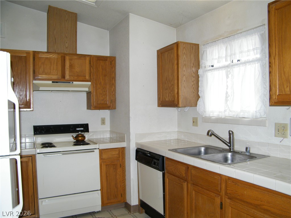 1010 75th East Street — photo