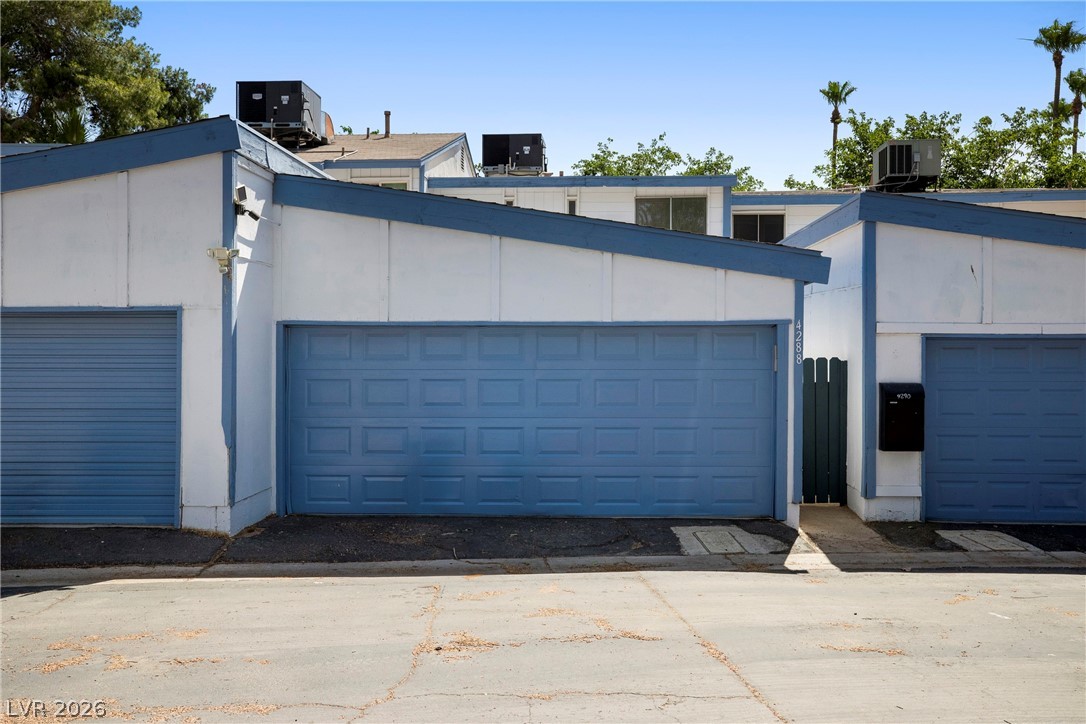 4288 Kona Coast Way — photo