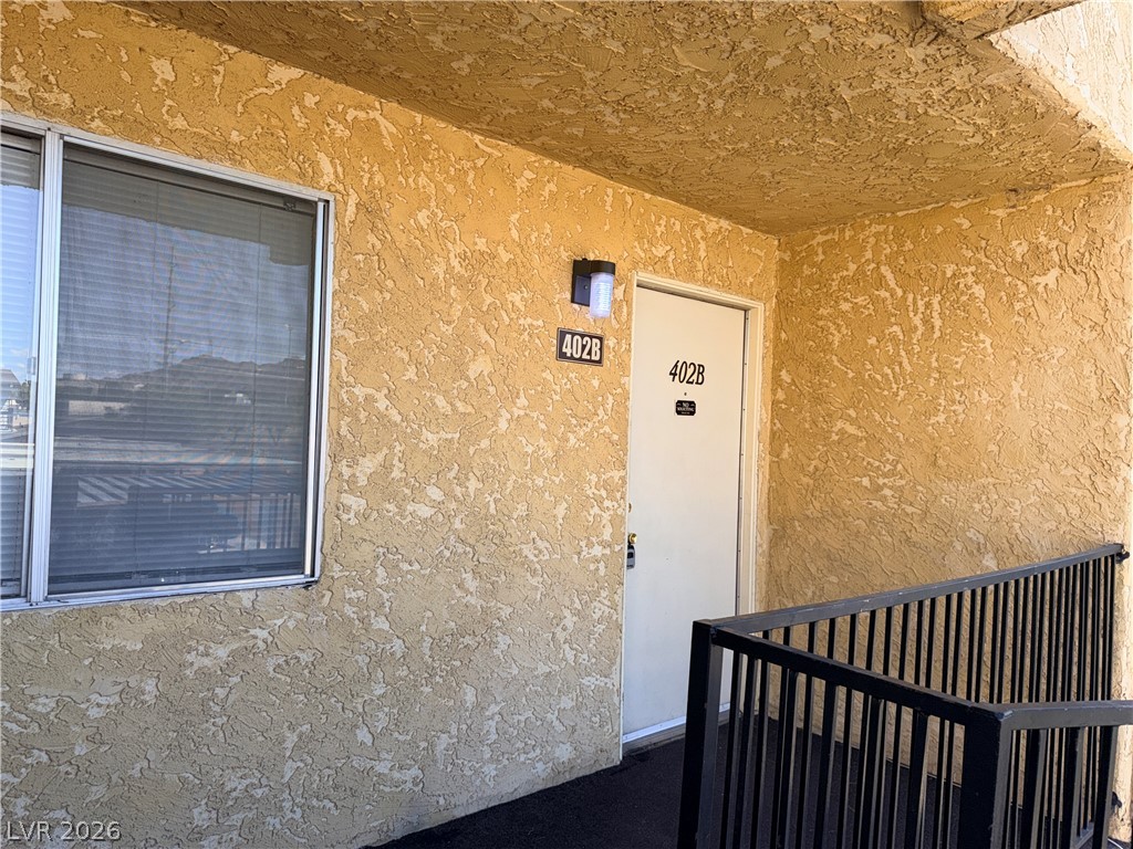 1303 Darlene Way 402B — photo