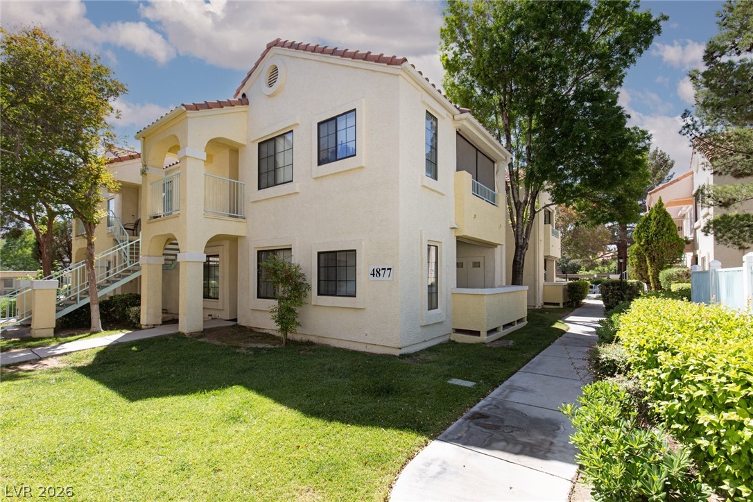 4877 South Torrey Pines Drive 105 — photo