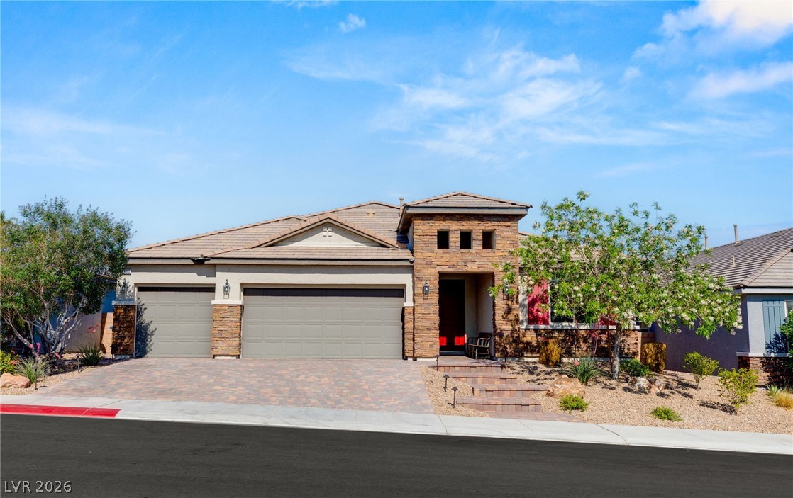 6380 Regina Ridge Street — photo