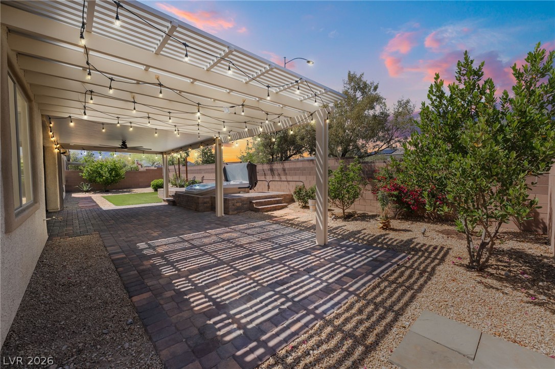 9772 Mosaic Canyon Court — photo