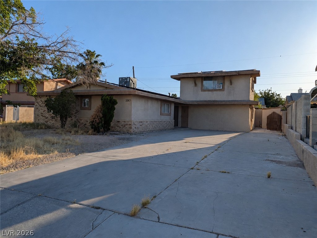 3383 Horizon Street — photo