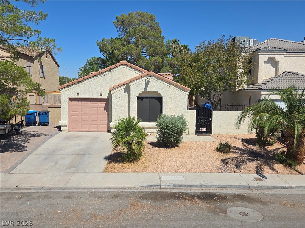 5772 Cinnabar Avenue — photo