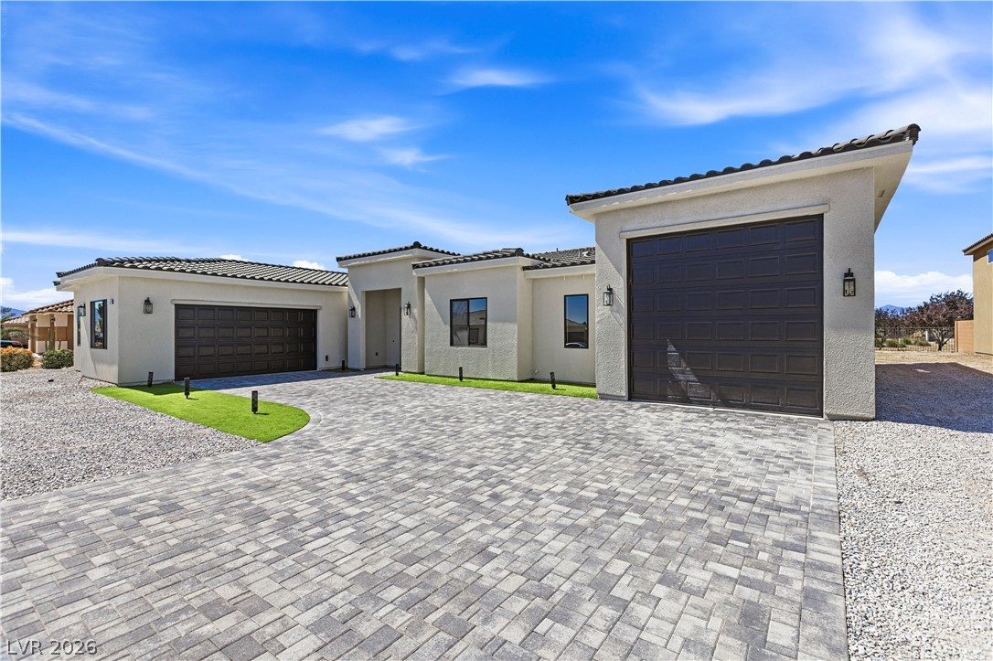 4700 Parkwood Drive — photo