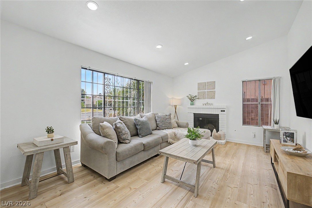 512 Macbrey Drive — photo