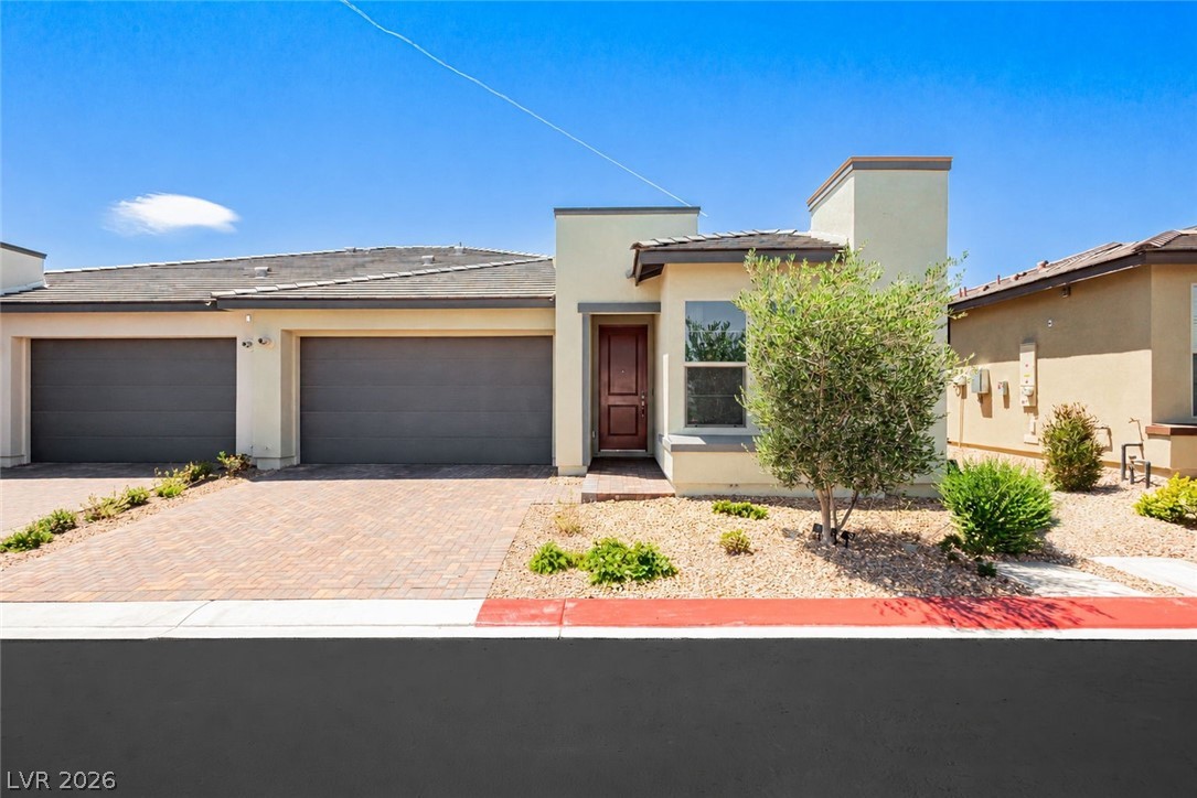 10135 Carmine Clay Drive — photo