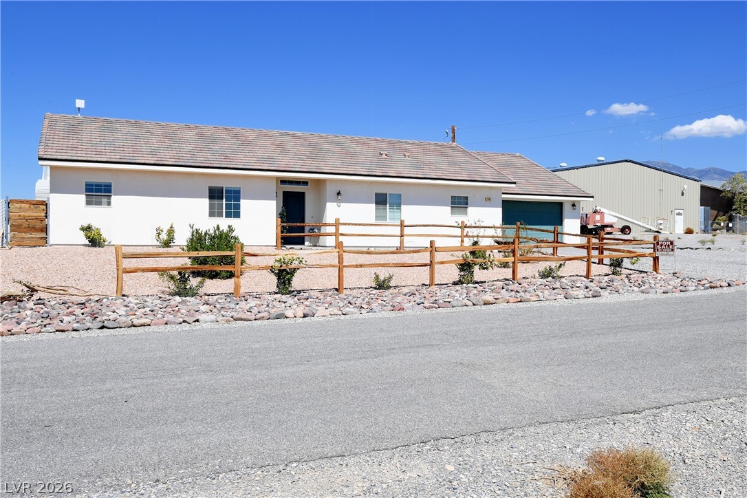 1160 Mitchell Place — photo