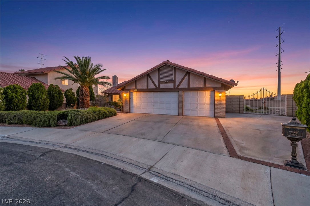 1605 Brocado Lane — photo