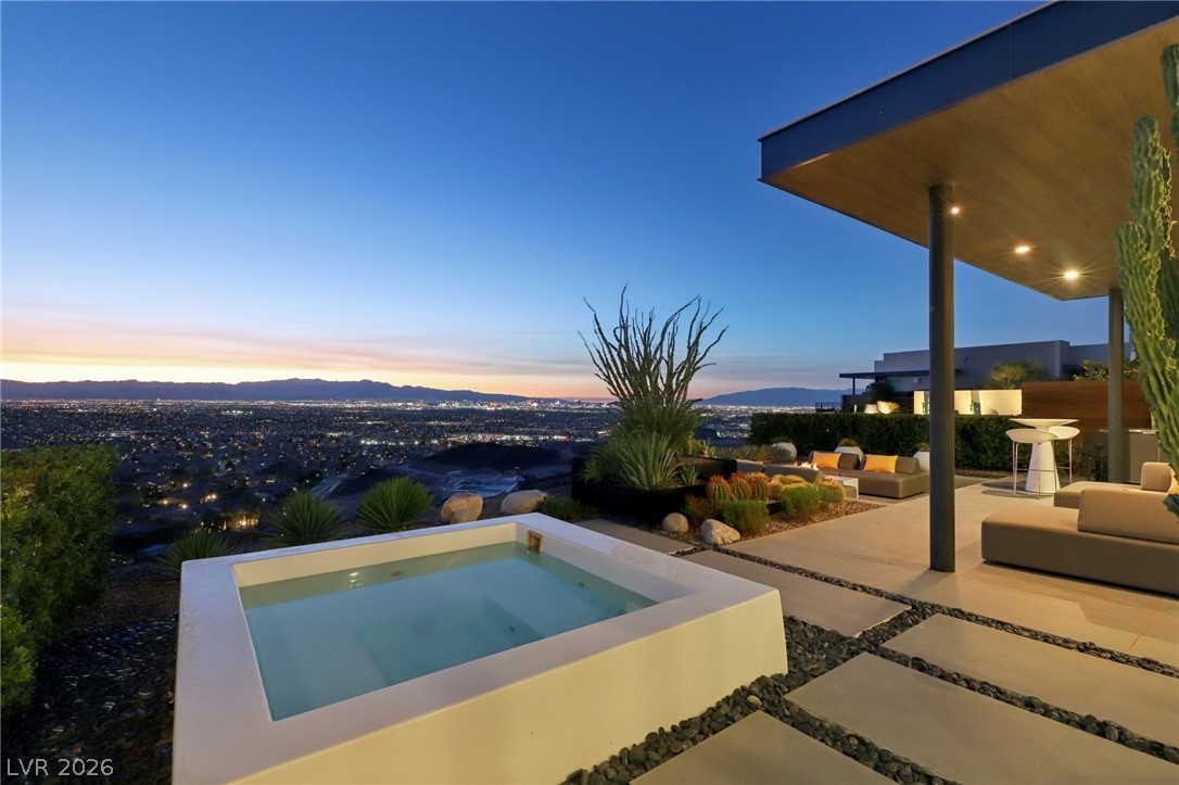375 Tranquil Peak Court — photo