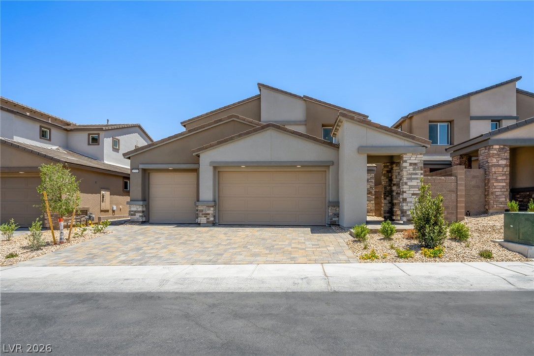 1518 Capri Cascades Court — photo