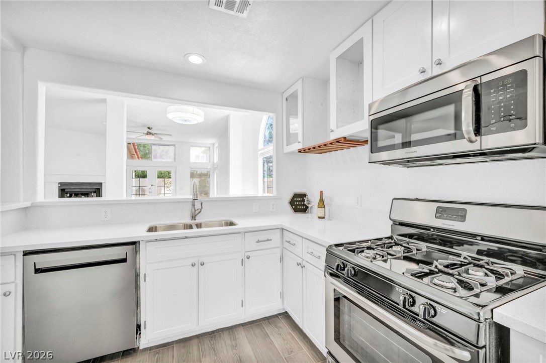 2124 Brighton Shore Street — photo